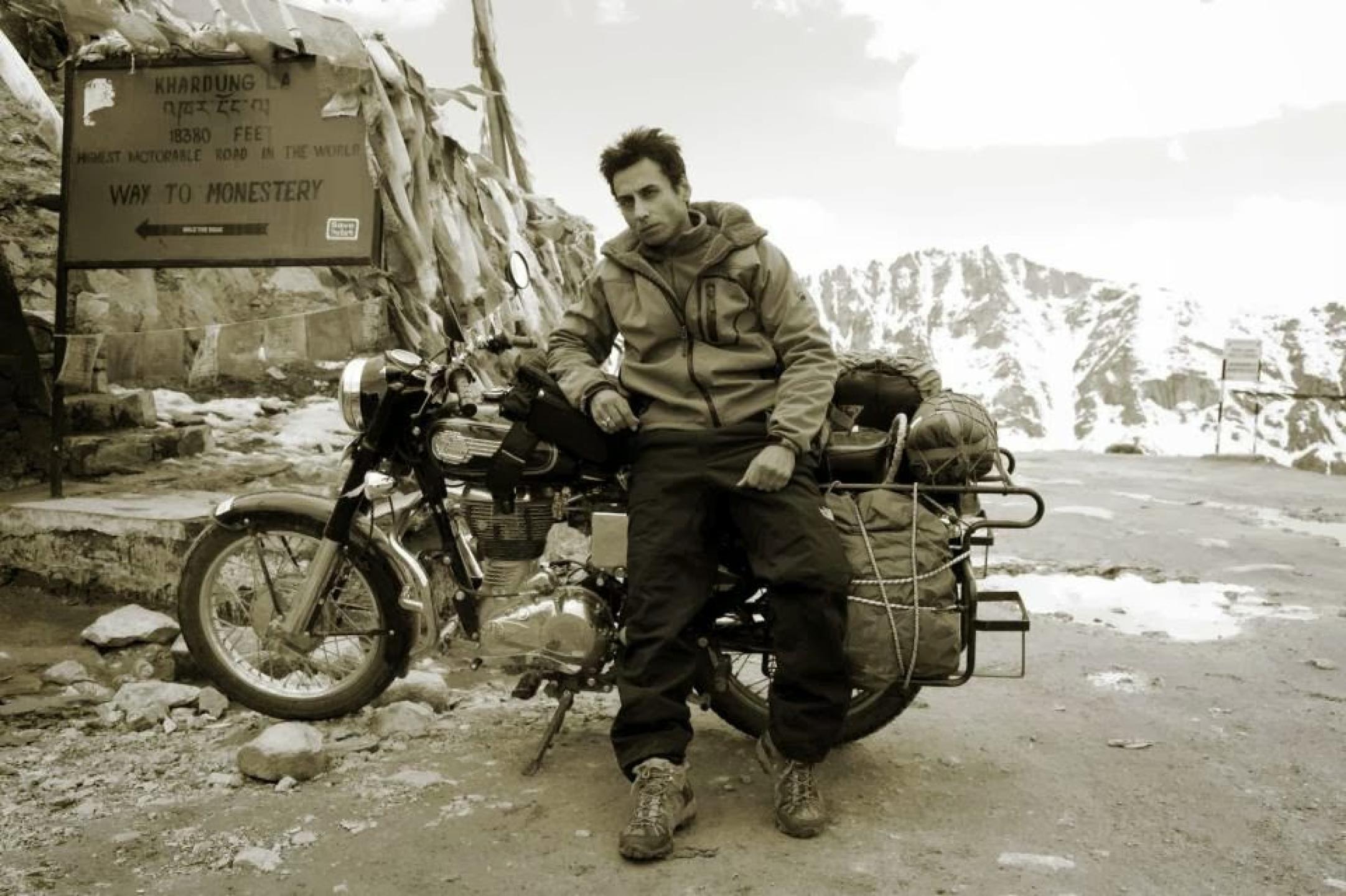 #roadtripchronicles: Riding up to Khardung la Pass with fashion photographer Anand Seth