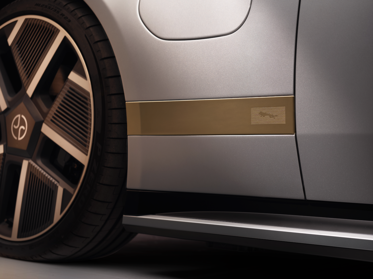 SILVER_LEAPER__DETAIL