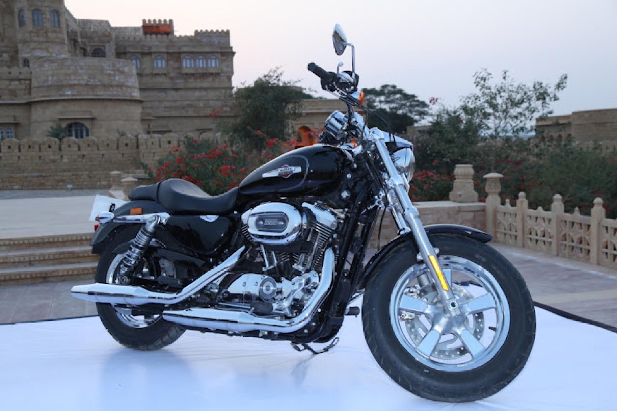 Harley-Davidson® launches the new 2016 Sportster® 1200 Custom in India