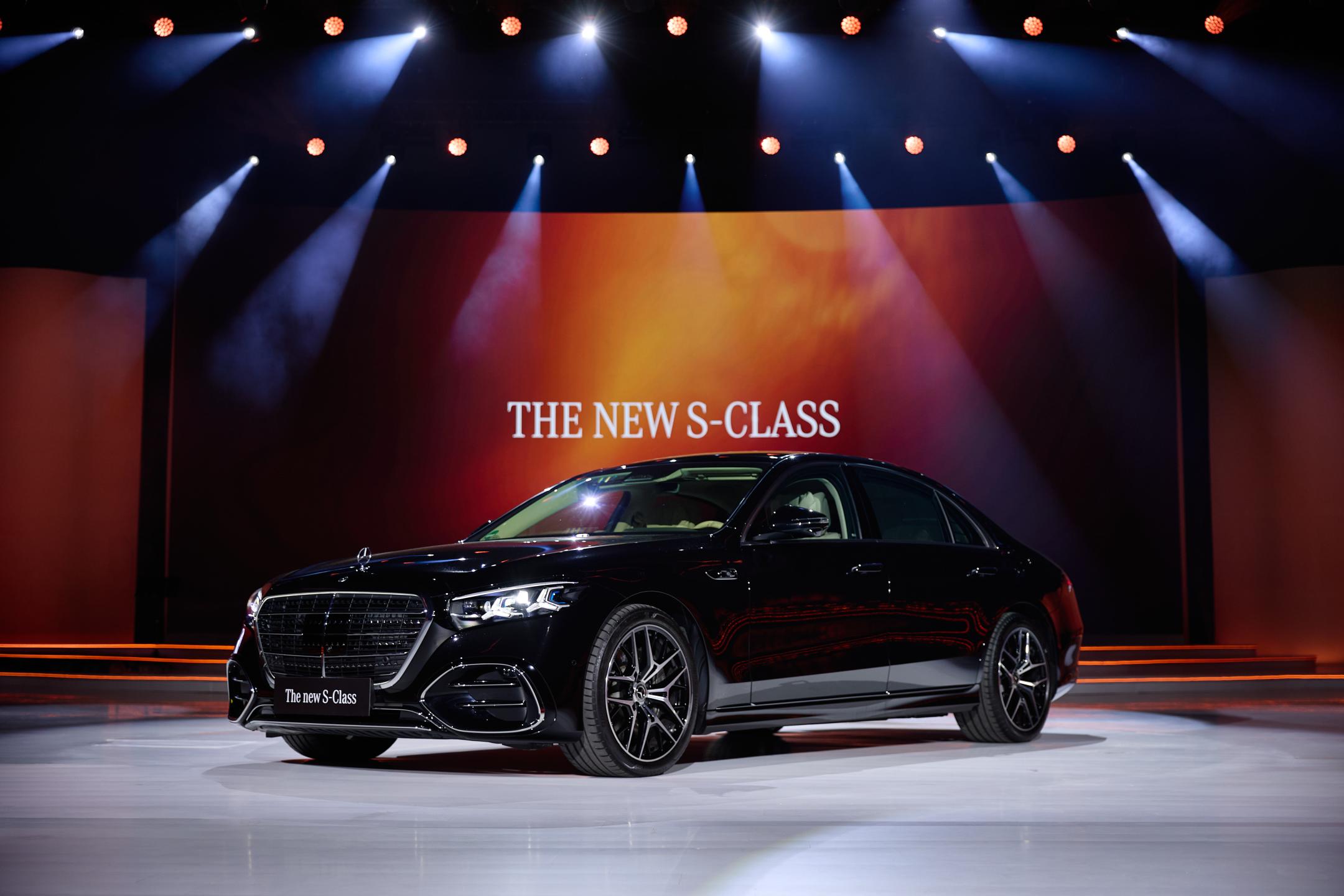 image-04-mercedes-benz-introduces-its-first-ever-plug-in-hybrid-for-india-in-the-new-s-class