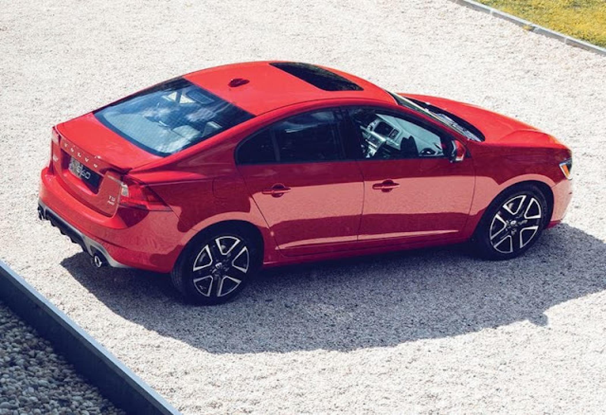 International students can now drive a Volvo while they are enrolled in any US college