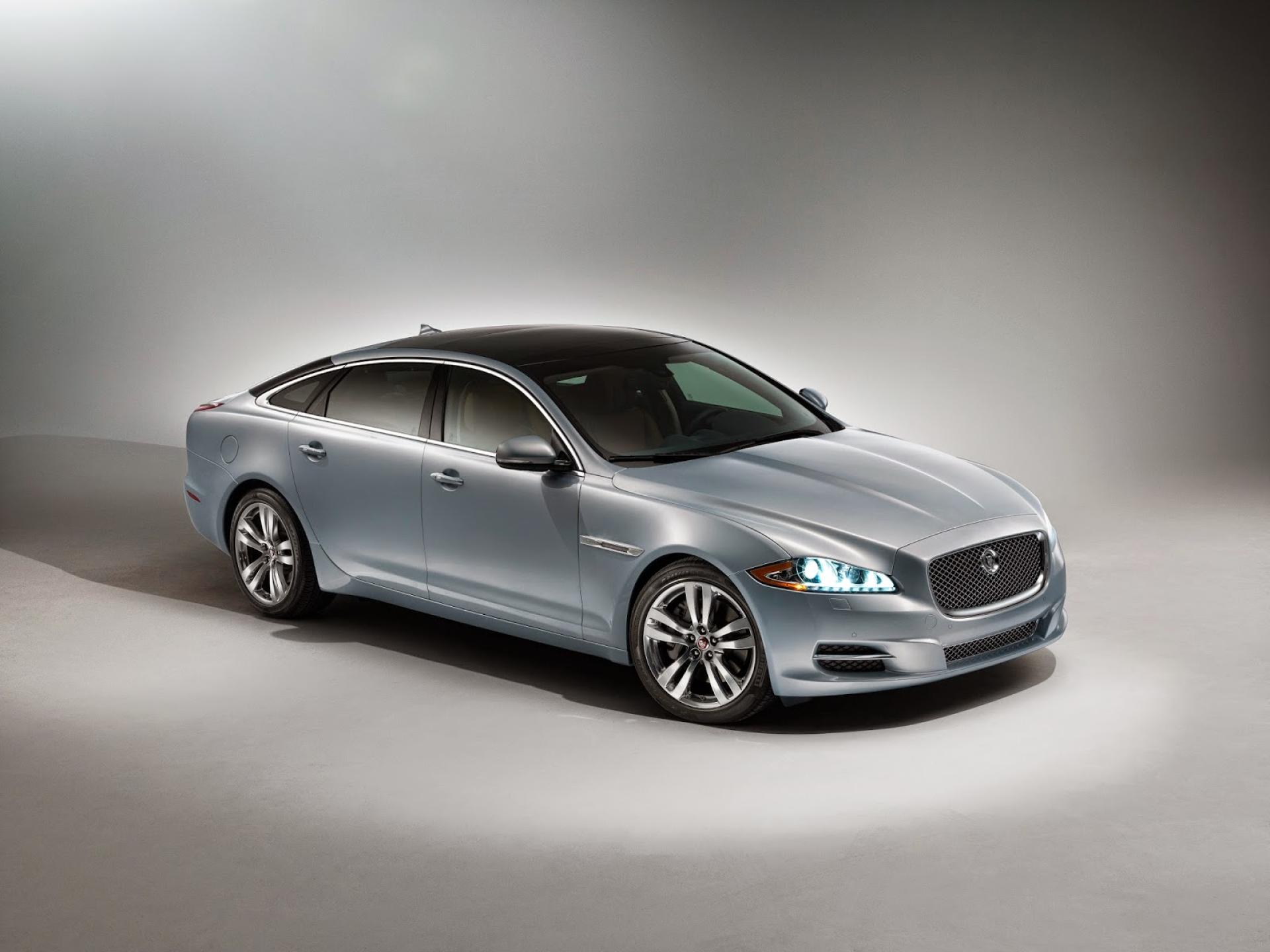 Made in India Jaguar XJ 2.0L launched at INR 93.24 lacs