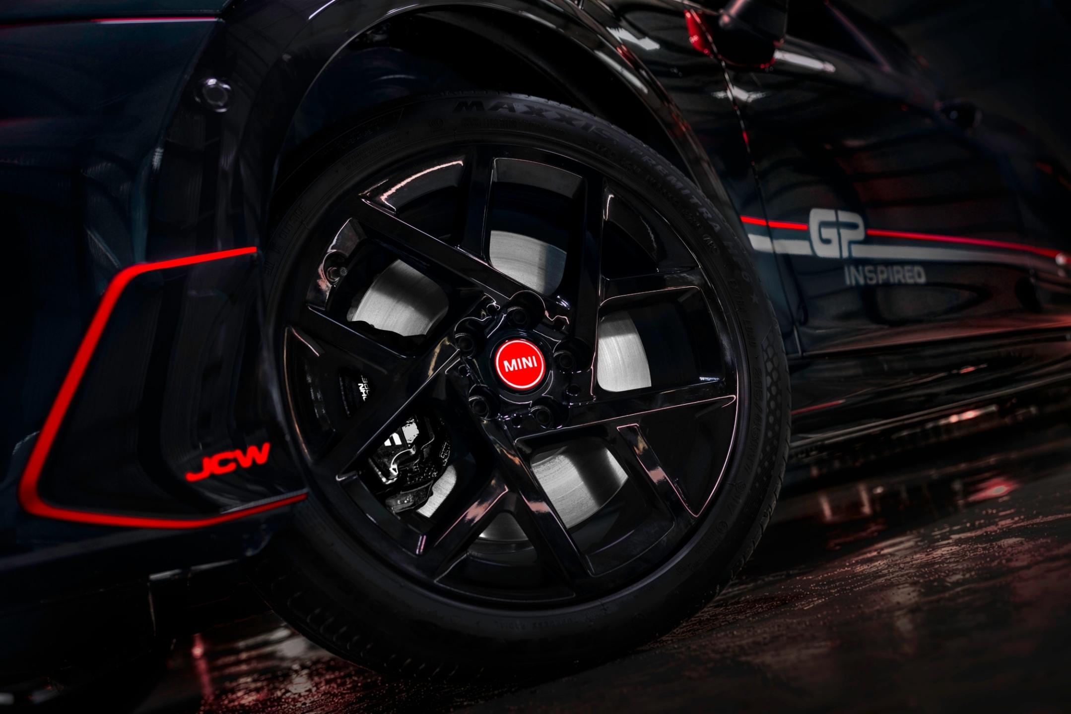 mini-cooper-s-gp-inspired-edition-01