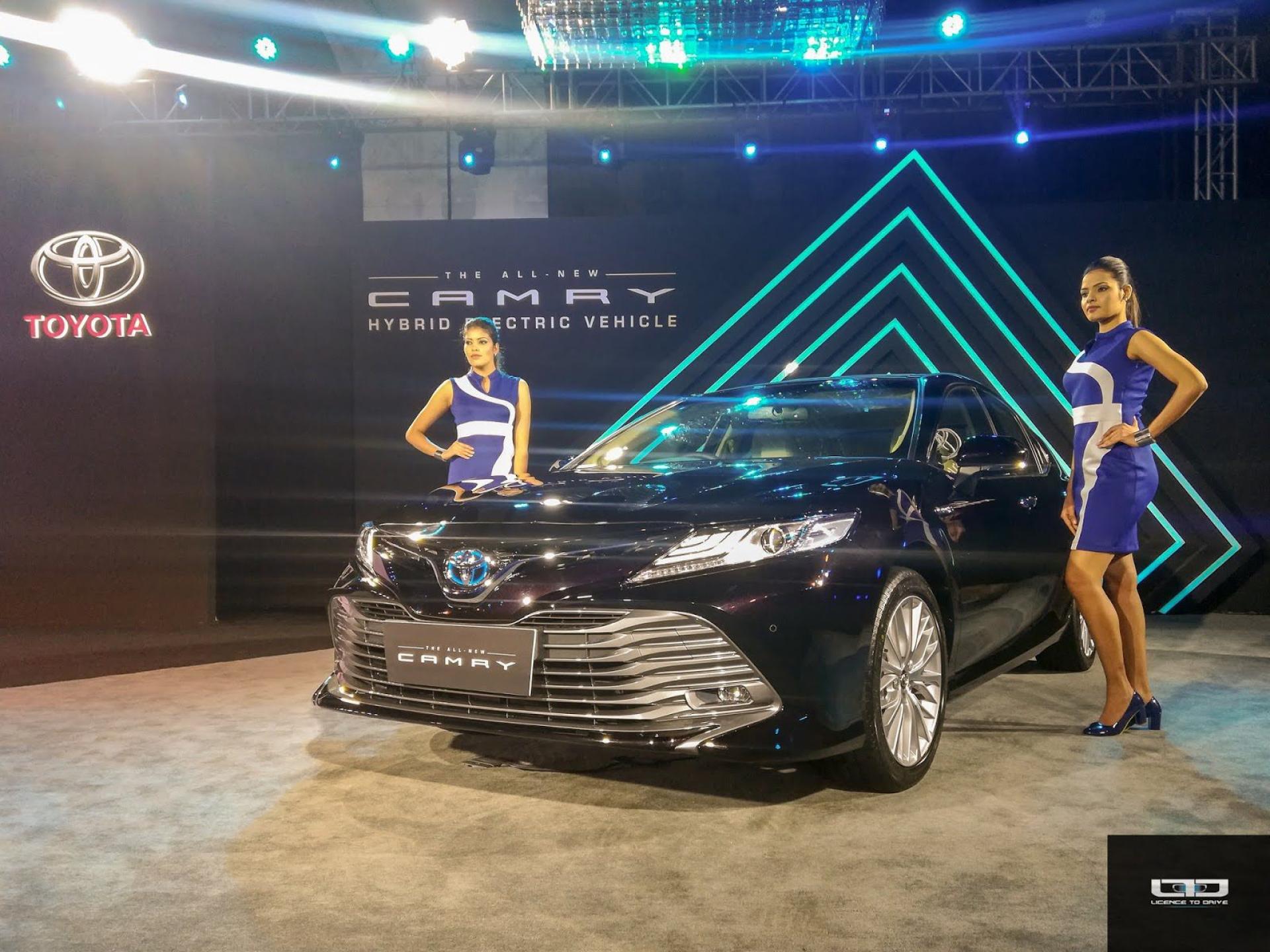 2019 Toyota Camry Hybrid Electric Sedan launched in India