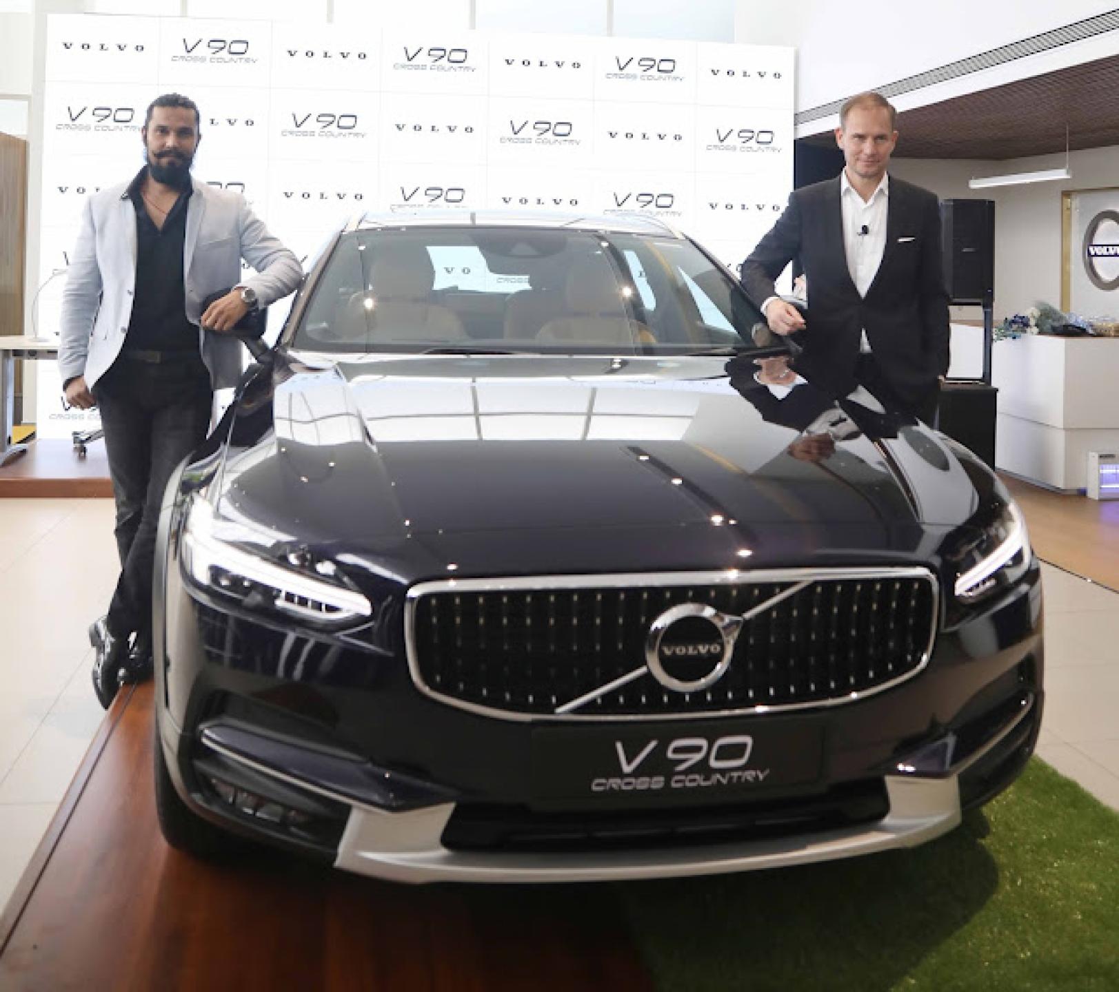The luxury estate with off-road capabilities: Volvo launches the V90 Cross Country at INR 60.0 lacs