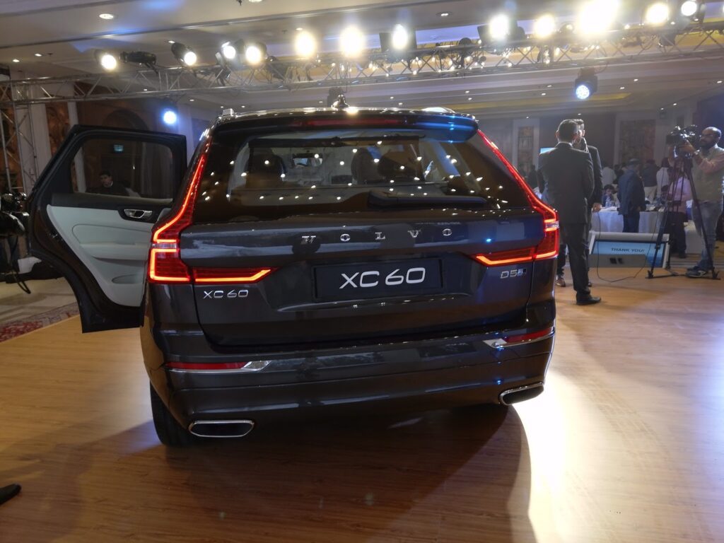New generation Volvo XC60_rear