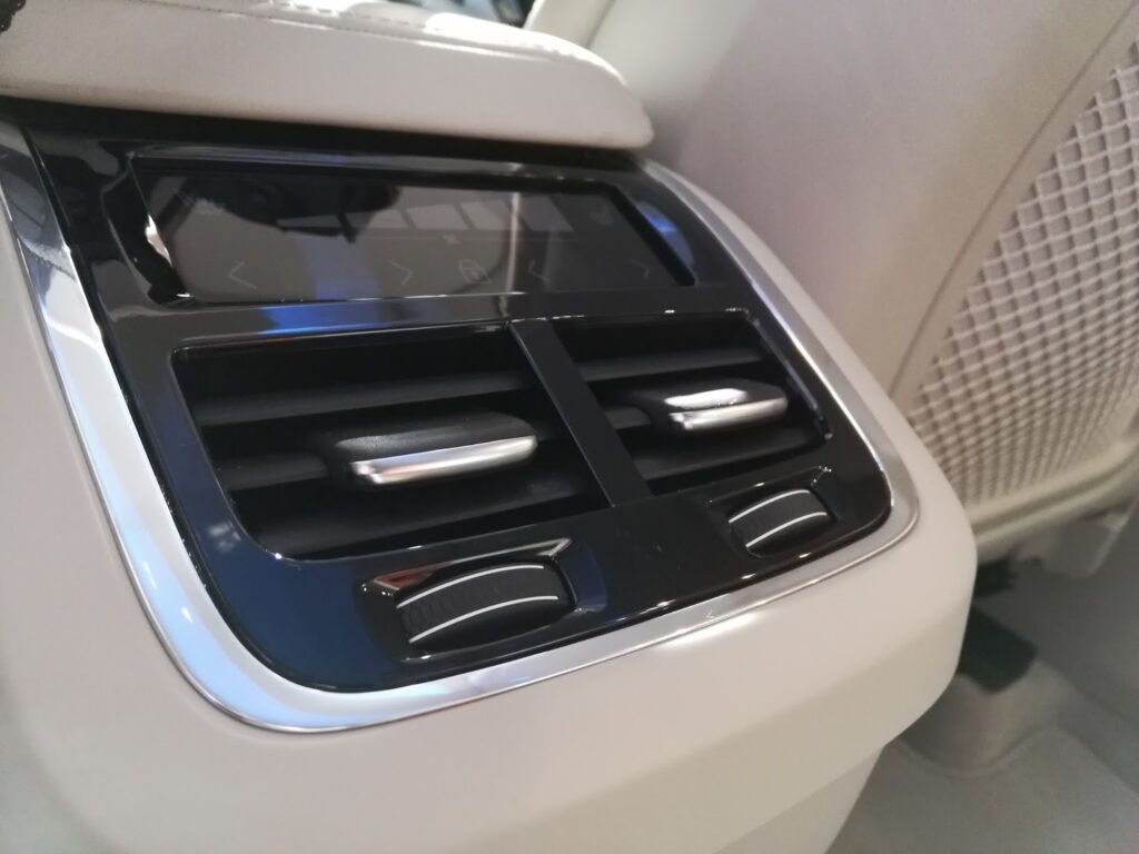 XC60_4-zone climate control