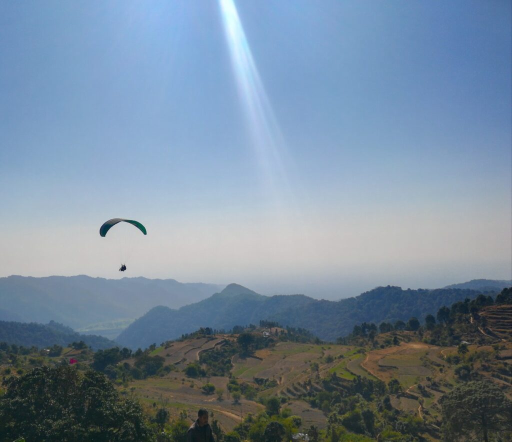 Paragliding at Mangoli