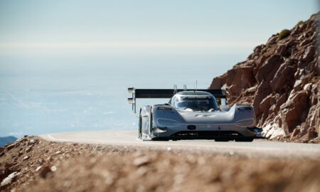 Volkswagen I.D. R Pikes Peak sets new electric racing record_02