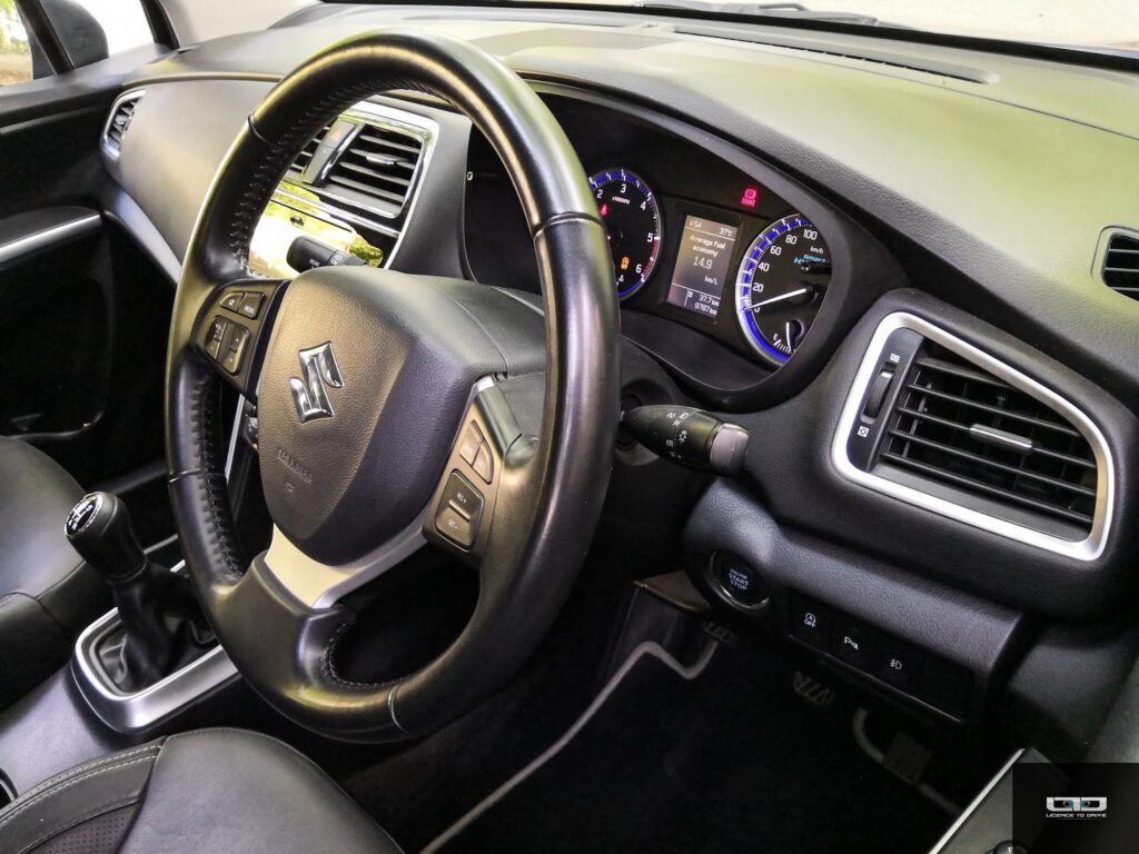 The 2017 Maruti Suzuki S-Cross Smart Hybrid_interiors_ 02