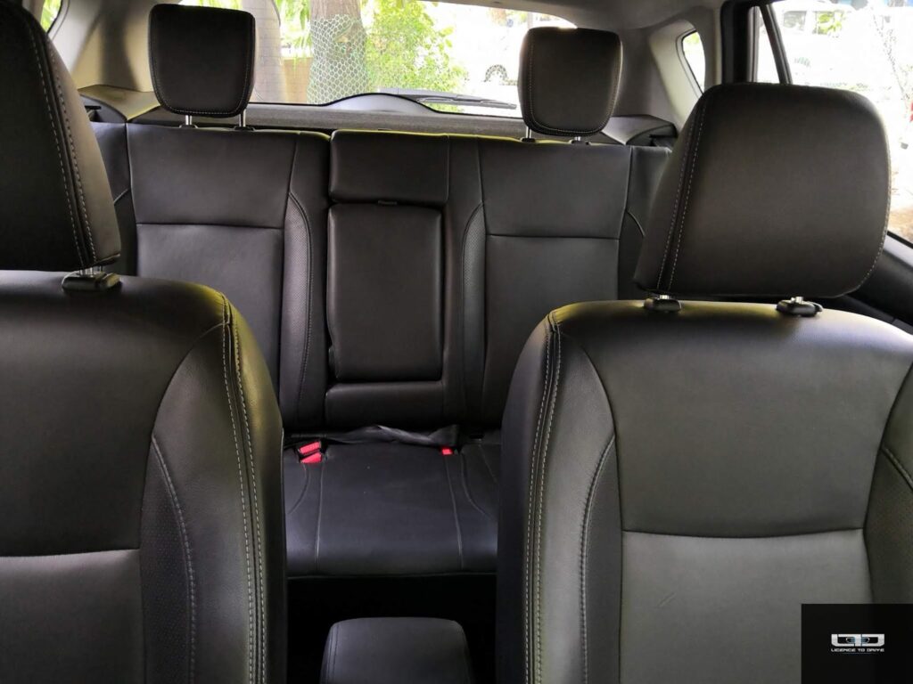 The 2017 Maruti Suzuki S-Cross Smart Hybrid_interiors_ 06