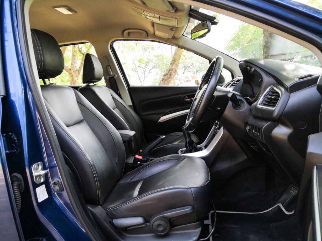 The 2017 Maruti Suzuki S-Cross Smart Hybrid_interiors_ 05