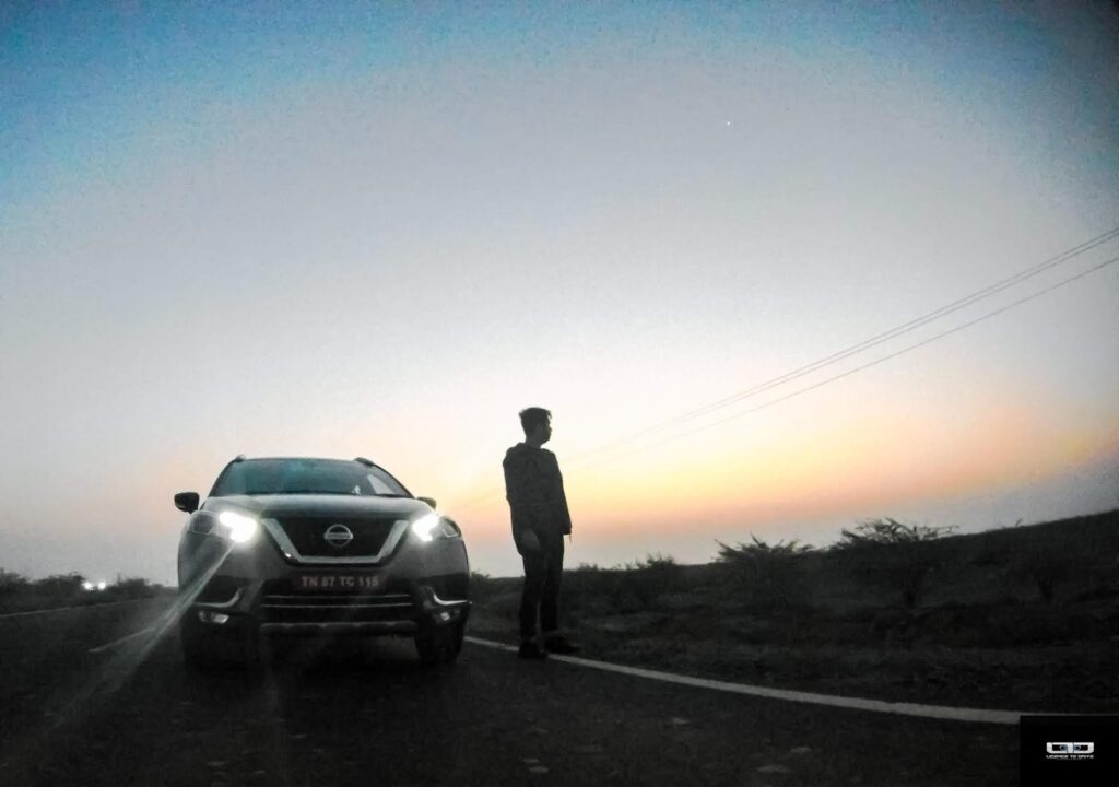 Nissan KICKS_Sunrise in Rann of Kutch_03