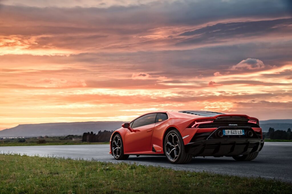 Lamborghini Huracan Evo sunset