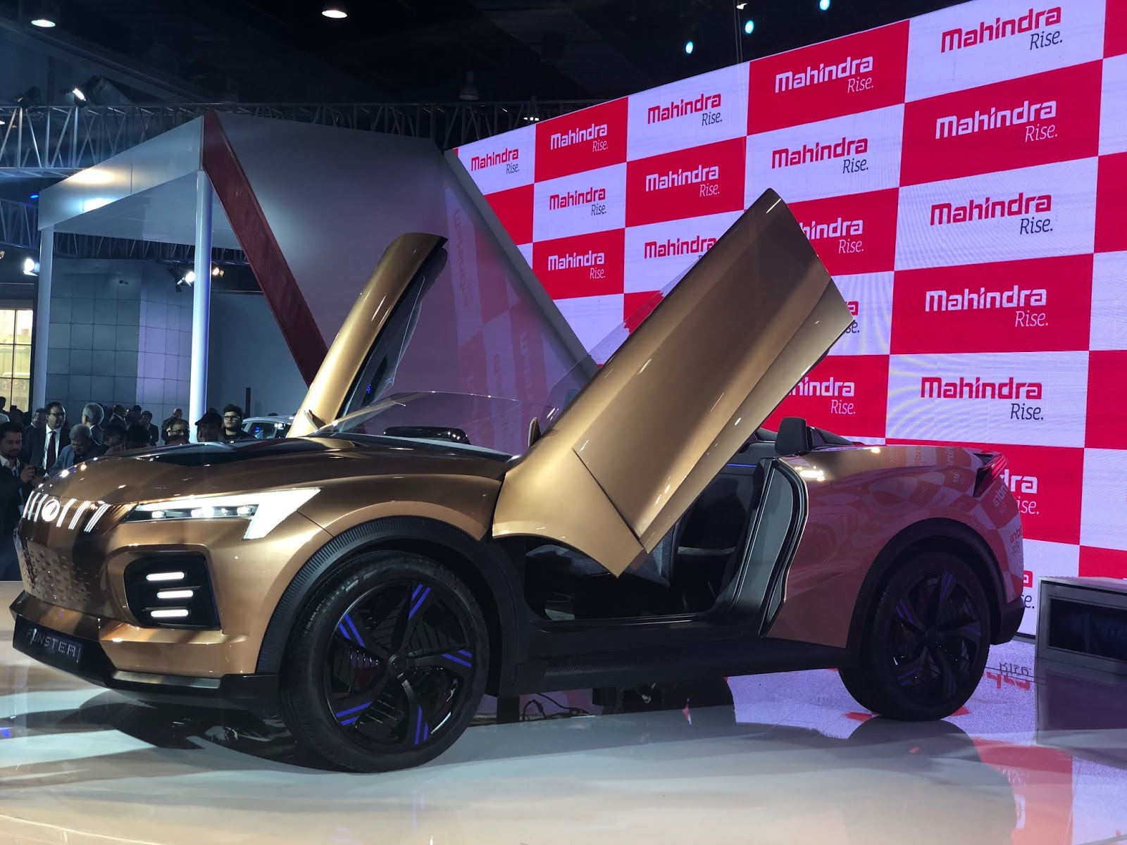 Mahindra Funster- a roadster concept