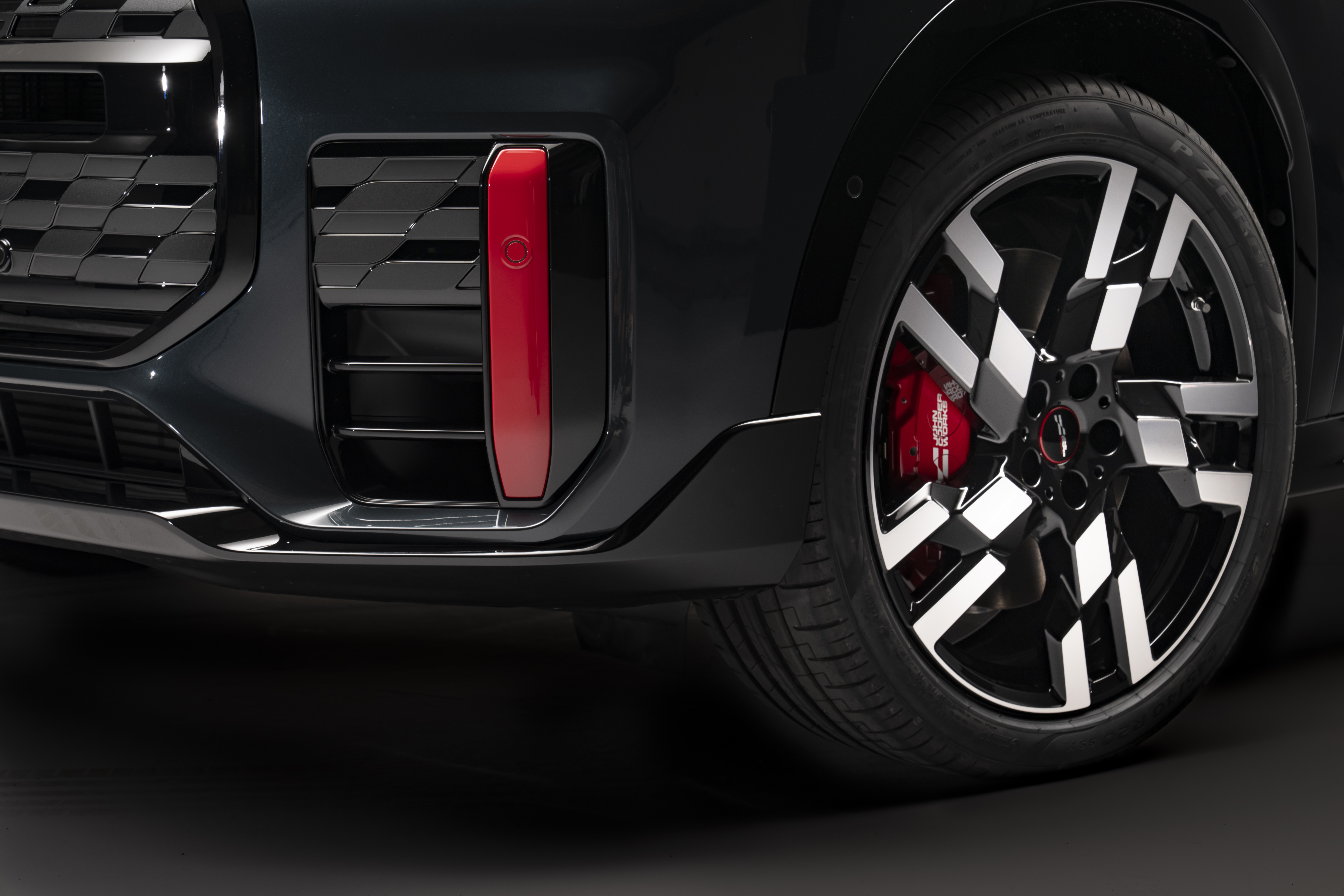 MINI JCW Countryman ALL4 03